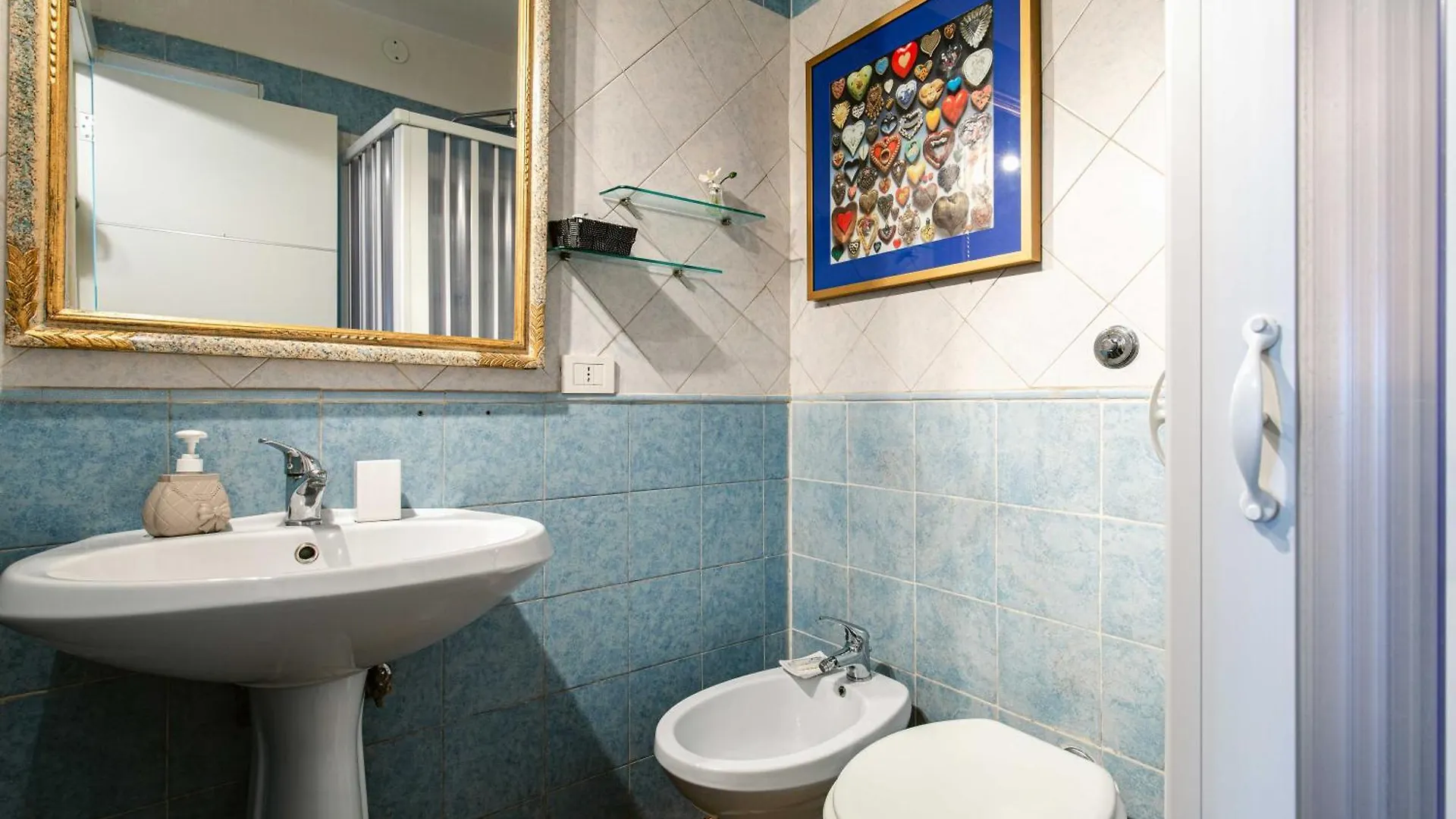 Da Nonna Lina Ai Quartieri Naples Apartment